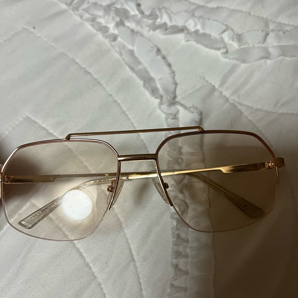 Gold Aviator Sunglasses for Women - Stylish Light-Tint Lenses